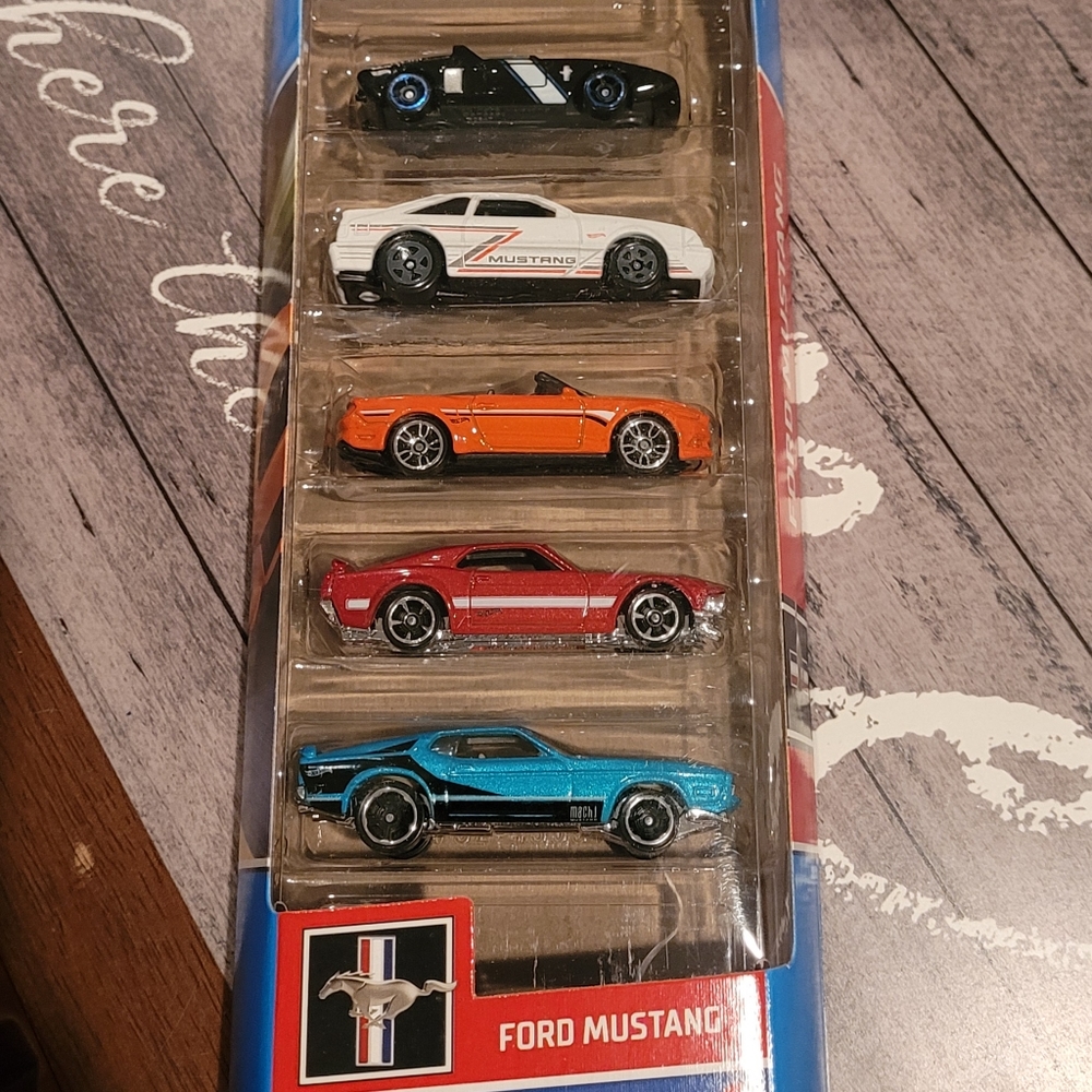 M2.MACHINES/HOTWHEELS MUSTANGS